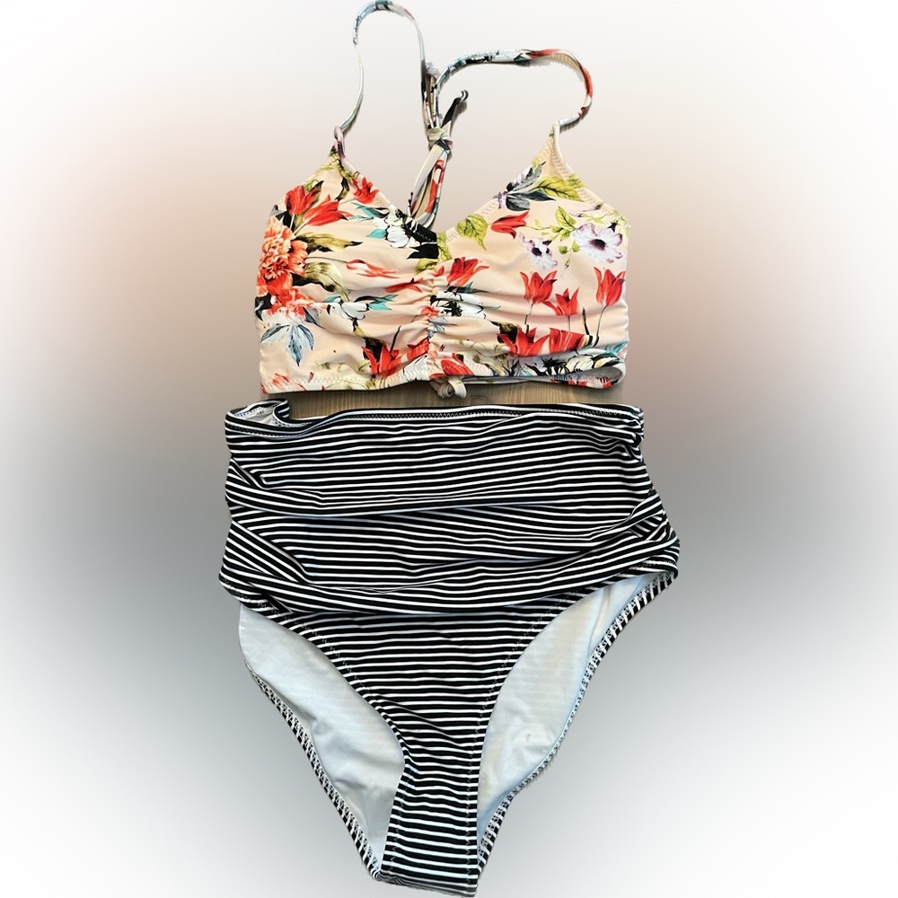 CUPSHE Two Piece Bathing Suit